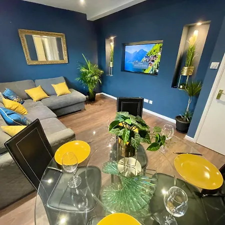 Cozy Two Bedroom - A Stroll From Gardens To Beach - With Parking Bournemouth Exterior photo